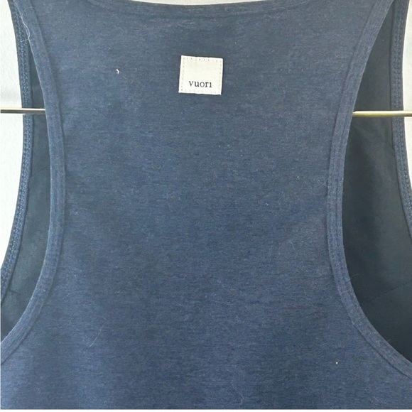 Vuori Elevation Plyo Tank - Heather Navy | Large - Picture 6 of 10